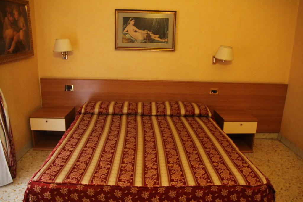 Hotel Milazzo Roma Buitenkant foto